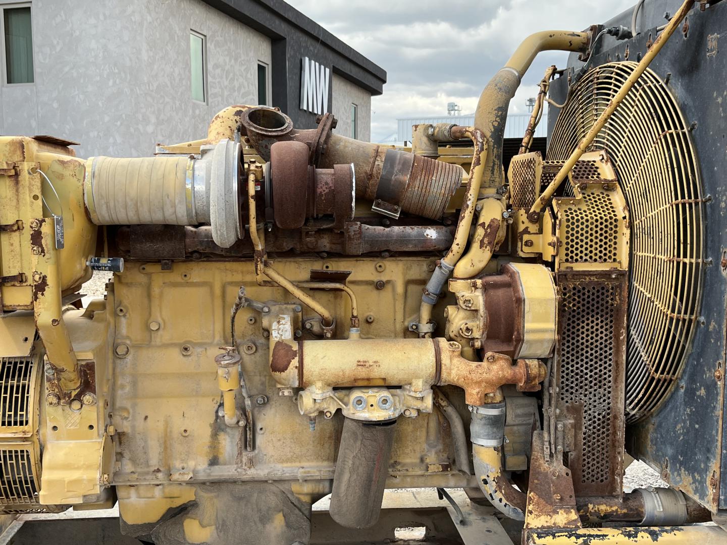 ./imagenes/INVOICE/2019/17055/PLANTA DE LUZ CAT 365 KW (4).JPG